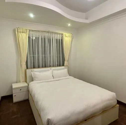 Apartment 6d, Retreat